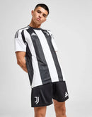 Camiseta del Juventus I 2024/2025 - TOQUE ME VOY | Espanha S / Sin personalización / Sin parche Otimizado